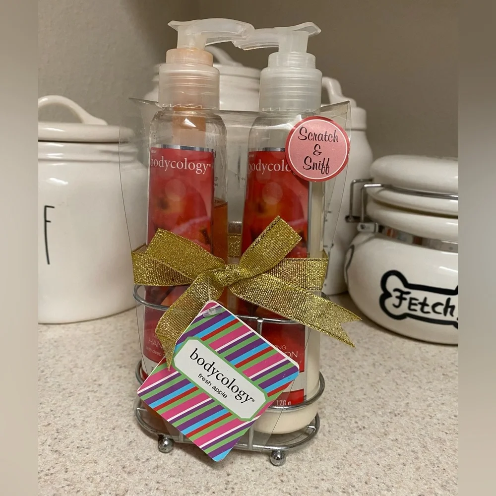 New Bodycology Fresh Apple Hand Soap & Lotion Gift Set | Bath & Body Bundle